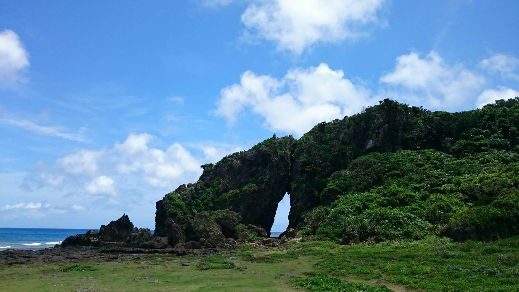 ミーフガー（女岩）