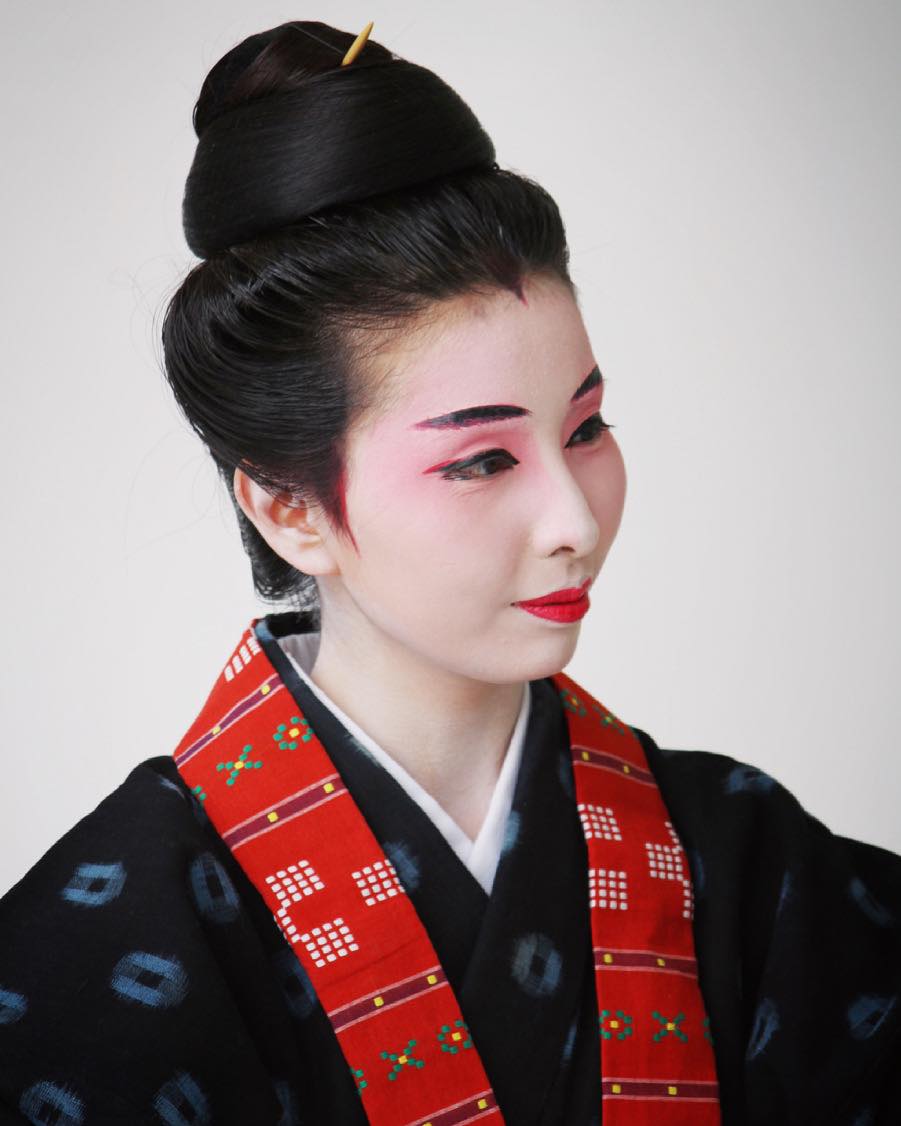 沖縄の伝統衣装「琉装」 | NAHANAVI(ナハナビ)